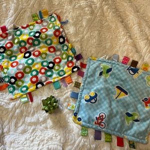 TAGGIES lovey blankets!